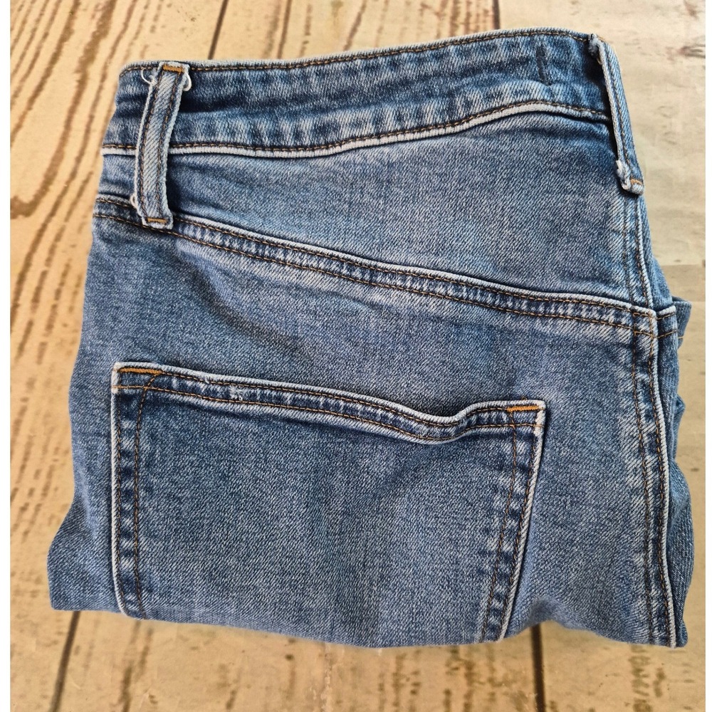 Express Conscious Edit Relaxed Denim Shorts Medium Wash Distressed Size 30